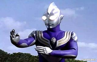 奥特曼自己变成人的视频,揭秘人形奥特曼的神秘面纱